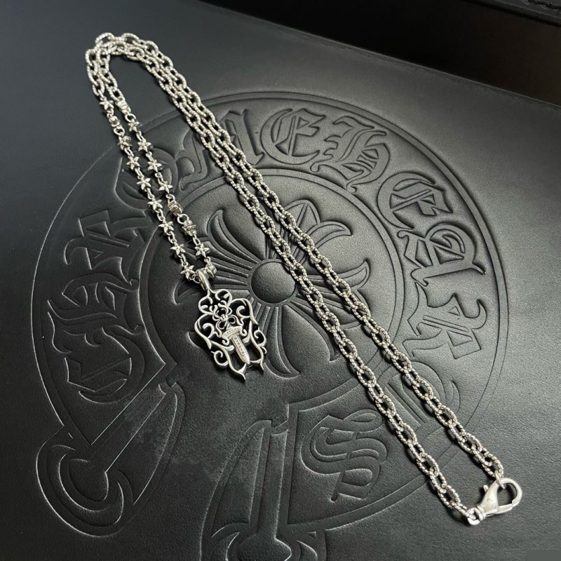 Ch**me He**ts necklaces